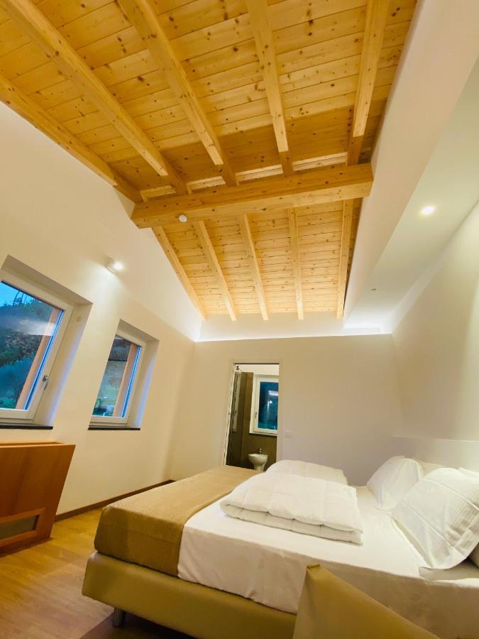 Agriturismo Terre Di Ginepro 보르게토 디 바라 외부 사진