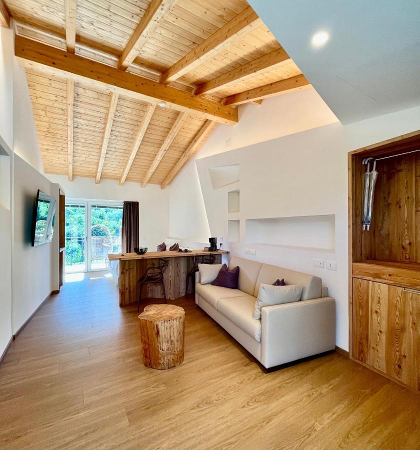 Agriturismo Terre Di Ginepro 보르게토 디 바라 외부 사진